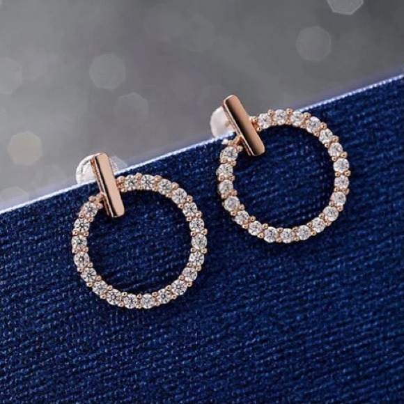 Jewelry - 18k Gold Circle Cubic Zirconia Earrings